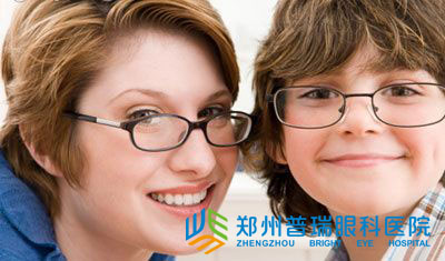 高度近視遺傳嗎？做手術(shù)安心嗎？